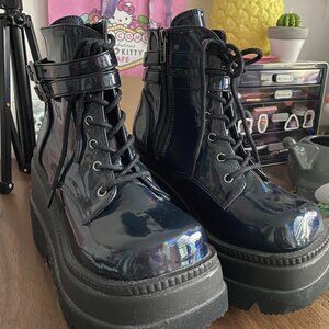 Demonia Platform Boots - Holographic Black - Size 8 - Shaker-52